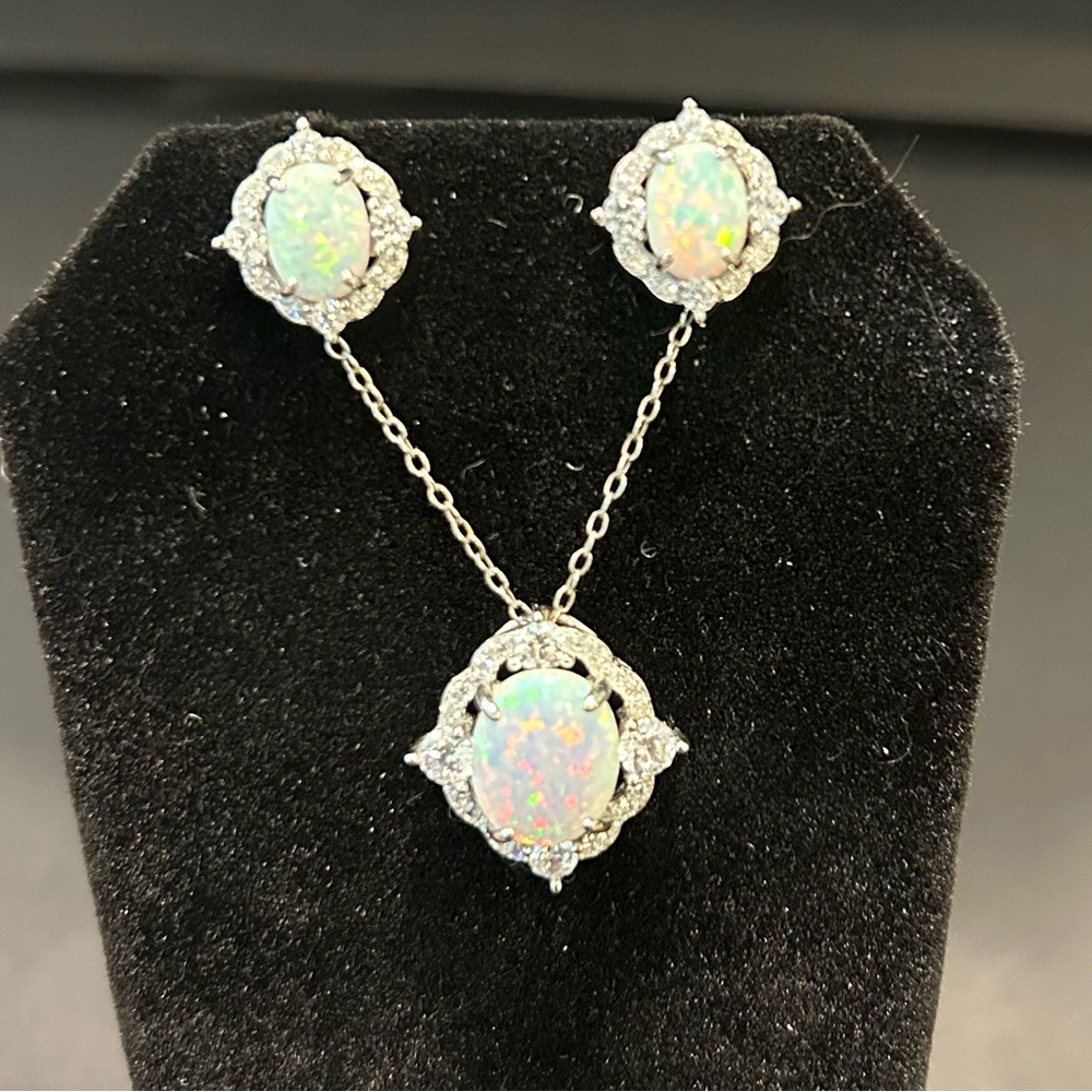 JTV Bella Luce Opal and White Diamond Simulant Pendant and Earrings